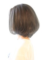 レウナ 外苑前(Reuna)&nbsp;【３０代・４０代・５０代】シルエットが綺麗なナチュラルボブ