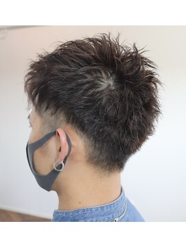 ウィスカーヘアー(whisker hair) ナチュラルツイストパーマ