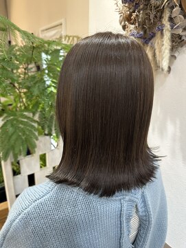 フゥカ 類家店(fuka) ミディアムbob × ココアブラウン　＊。