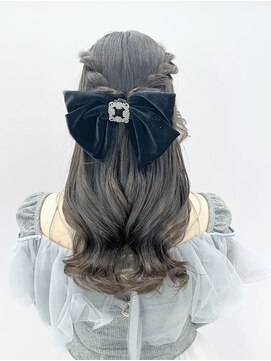 メゾン ド ノッチェ(Maison de Noche) 韓国風ヨシンモリハーフアップ