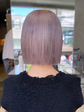 サンク 原宿 表参道(cinq) 丸みショートボブヘアダブルカラーケアブリーチカラーハイトーン