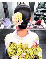 スノウ(SKNOW) シンプルシニヨン