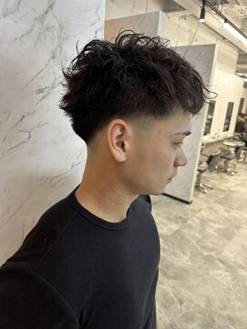 オム ブランシェ(HOMME BLANCHE’) 【AOI】短め海外風パーマ