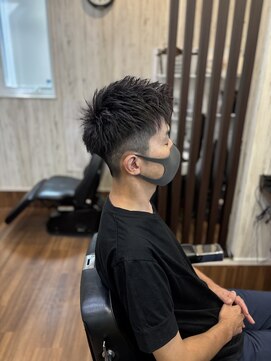 ライズヘアー(RISE HAIR) ツーブロショート＋パープルハイライト