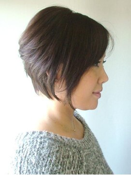 ヘアー ラボ ウラ(Hair Labo URA) バックスタイルもカッコイイ♪前下がり系ボブ