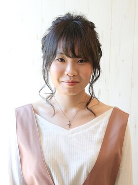 ベイビーズ ブレス(Baby's breath) 結婚式などのお呼ばれヘアー