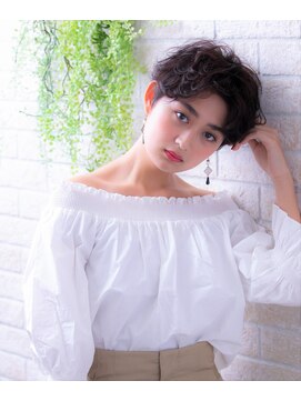 ソア 武蔵小杉(SOAR) 大人かわいい無造作カールとデザインカラー小顔丸みショートボブ