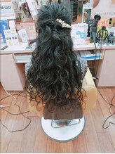 ヘアアンドメイクビ美(Be) ハーフアップ ヘアアレンジ