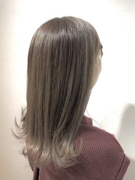 エイル 西梅田(eyl) 大人シナモンベージュ