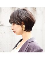 アトリエ フェム(atelier.fem)&nbsp;柔らかなくびれのオシャレショート