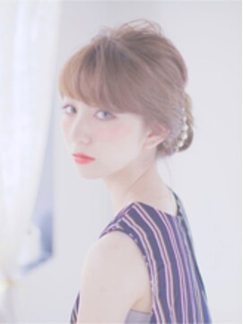 オジコロジ(ojiko.roji) ☆ojiko月曜日営業☆大人上品シニヨンアレンジ