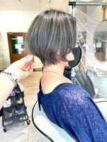 リーフ 王寺店(LEAF≠)&nbsp;20代30代40代ハイライト/お白髪ぼかし/ショートヘア