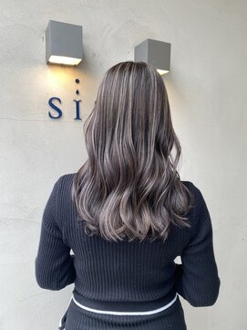 シズク(sizuk) グレージュ系ハイライト