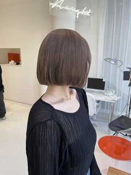 ハイブ 金沢(Hive) 透明感ベージュ　タッセルボブ