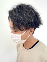 アッシュ 十日市場店(Ash)&nbsp;波巻きスパイラルパーマに金メッシュ