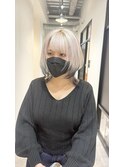 ホワイト×ブラック