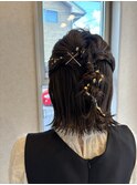 ハーフアップ金箔ねじねじアレンジ