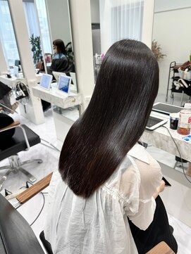 エレリー 静岡店(EleRe) EleRe 髪質改善/縮毛矯正/カラー/レイヤーカット