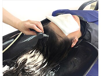 プラスワン(Plus One)の写真/植物エキスが皮脂などを取り除き、心地よい水圧が身体と心に働きかけ、リラクゼーションへ誘います。