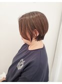 軽さと立体感のある大人ショートボブ