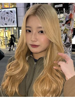 カリーナ(CARINA)の写真/学生の初カラー・初ブリーチ大歓迎！トレンドのハイトーンから透明感カラーまで、理想の髪色を叶えます。