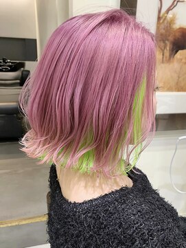 トルネード(TORNADO) 鬼滅の刃カラー甘露寺蜜璃風ピンクアッシュ×インナー黄緑母オブ