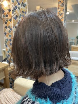 ヌム(Nm) 春先取りミニボブ