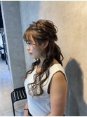 アイドルが奏でる編み込みらぶりーハーフアップ