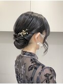 艶シニョンのアップスタイル