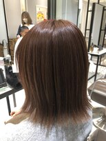 明るめ柔らかい質感のピンクベージュカラー