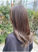 細めハイライト×くすみベージュカラー