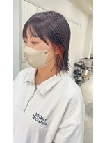 ヘアデザイン ソラ(Sola)&nbsp;鮮やかオレンジインナーカラー×ブラウンショートヘア