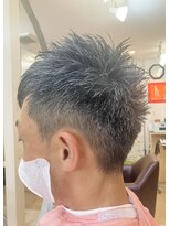 カットハウス はさみの部屋&nbsp;左サイドアシンメトリー/ビジネス/ショートレイヤー/流しバング