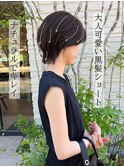 ウェーブショートスモーキーアッシュカラー＆ノーブル30代40代
