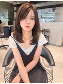 グレージュカラー韓国風ミディアムレイヤー