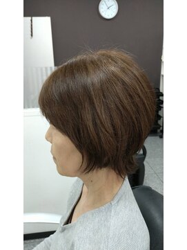 びび 住吉店 動きのあるショートボブ