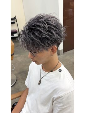 リップス 吉祥寺店 (LIPPS) ホワイトシルバーアッシュバレイヤージュサーフフェザーショート