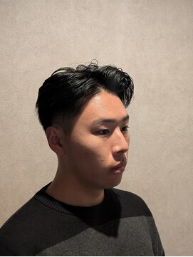 ワンワンオー バーバーショップ コンチネンタル(@110 BARBER SHOP continental) サイドパート