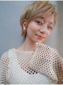 ショート/伸ばしかけ前髪/ブリーチカラー/耳掛け/髪質改善/30代