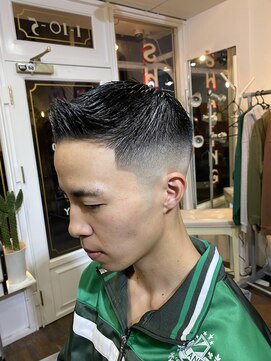 ウェスタンフィールドサーティーエイトトラッキン(Western field 38 trackin) スキンフェードカット