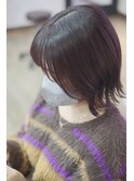 カシスピンク×顔まわりレイヤー×切りっぱなしのラフなボブ