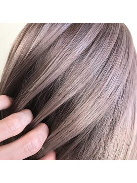 カルラ(Karra) アッシュブラウン