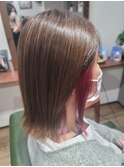 切りっぱなしボブ×インナーカラー