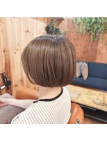 エルムトウキョウ(ELM Tokyo)&nbsp;夏も襟足刈り上げてスッキリ☆あごラインボブ☆
