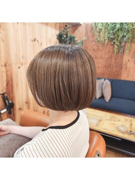 エルムトウキョウ(ELM Tokyo) 夏も襟足刈り上げてスッキリ☆あごラインボブ☆