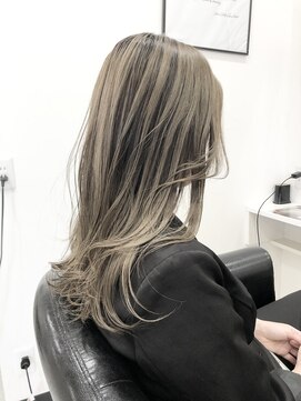 レディ(Ready) シャドールーツ