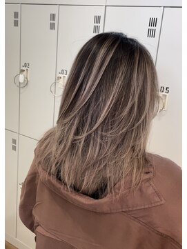 フク ヘアーワークス バイ フェニーチェ(fuku hair works by FENICE) バレイヤージュ