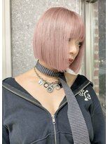 ミルクティーピンクグレージュミディアムウルフレイヤー長めボブ