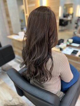 アグ ヘアー ミロ 本厚木店(Agu hair milo) ラベンダーグレージュ〇本厚木