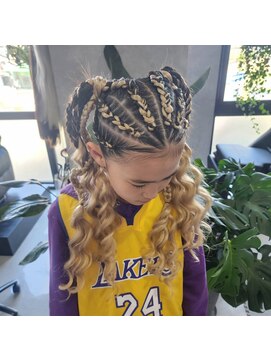 エステラ(ESTELA) キッズダンスヘア